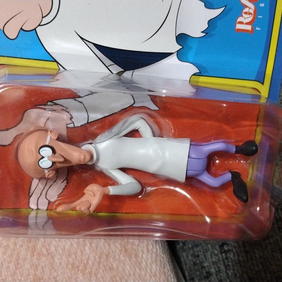 Super 7 Dr. Scratchansniff action figure. - Picture 2 of 3